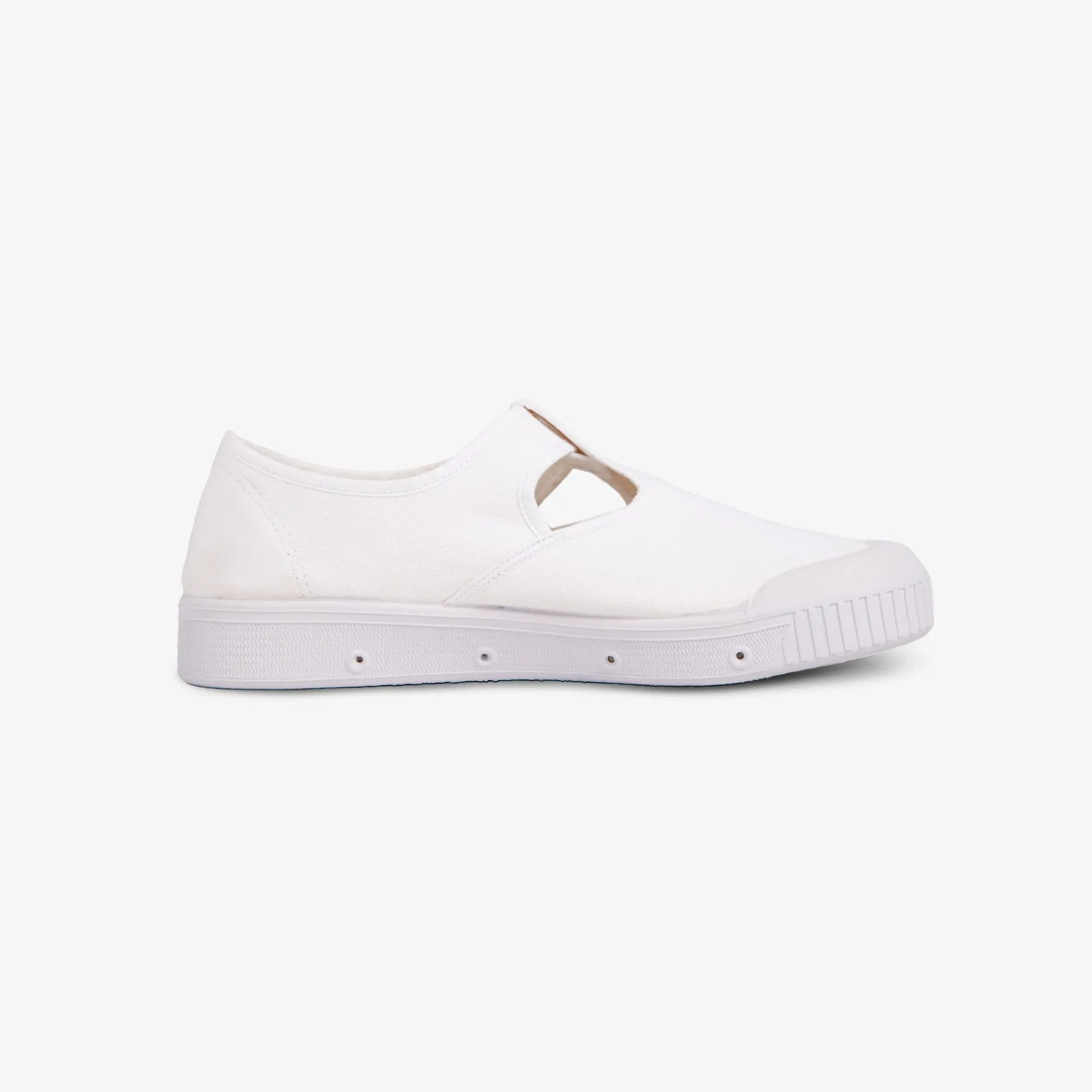 La tennis blanche en toile de Spring Court
