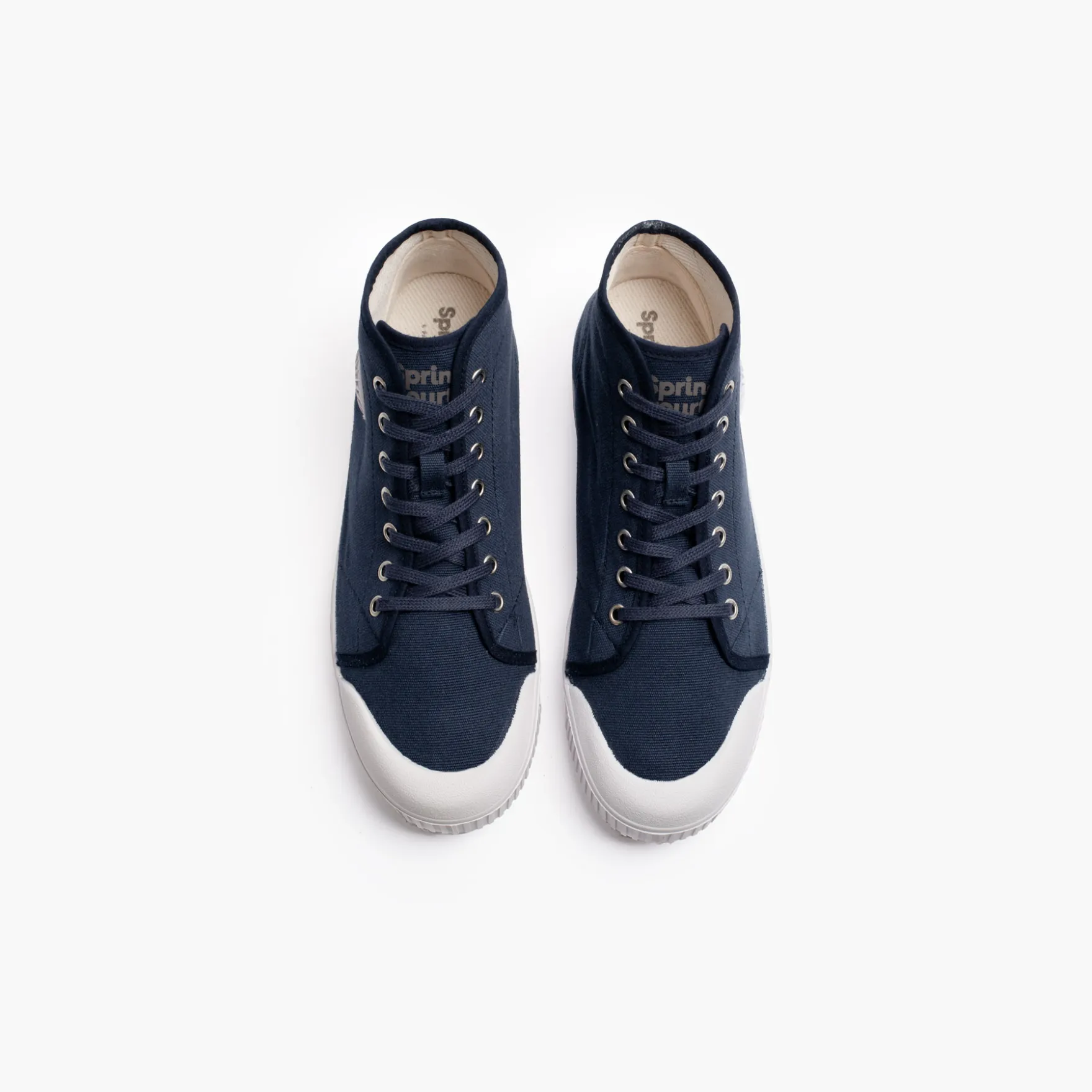 B2 CANVAS
