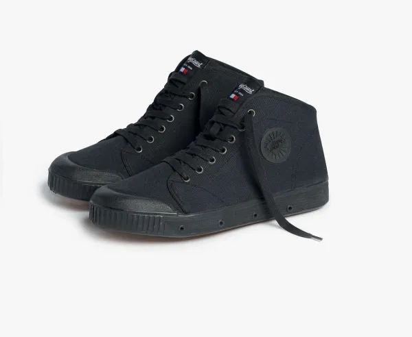 high top adults trainer in black cotton canvas