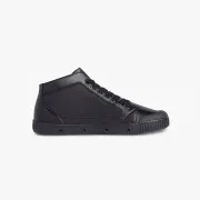La basket noire en cuir de Spring Court