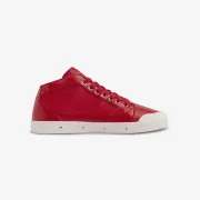La basket rouge en cuir de Spring Court