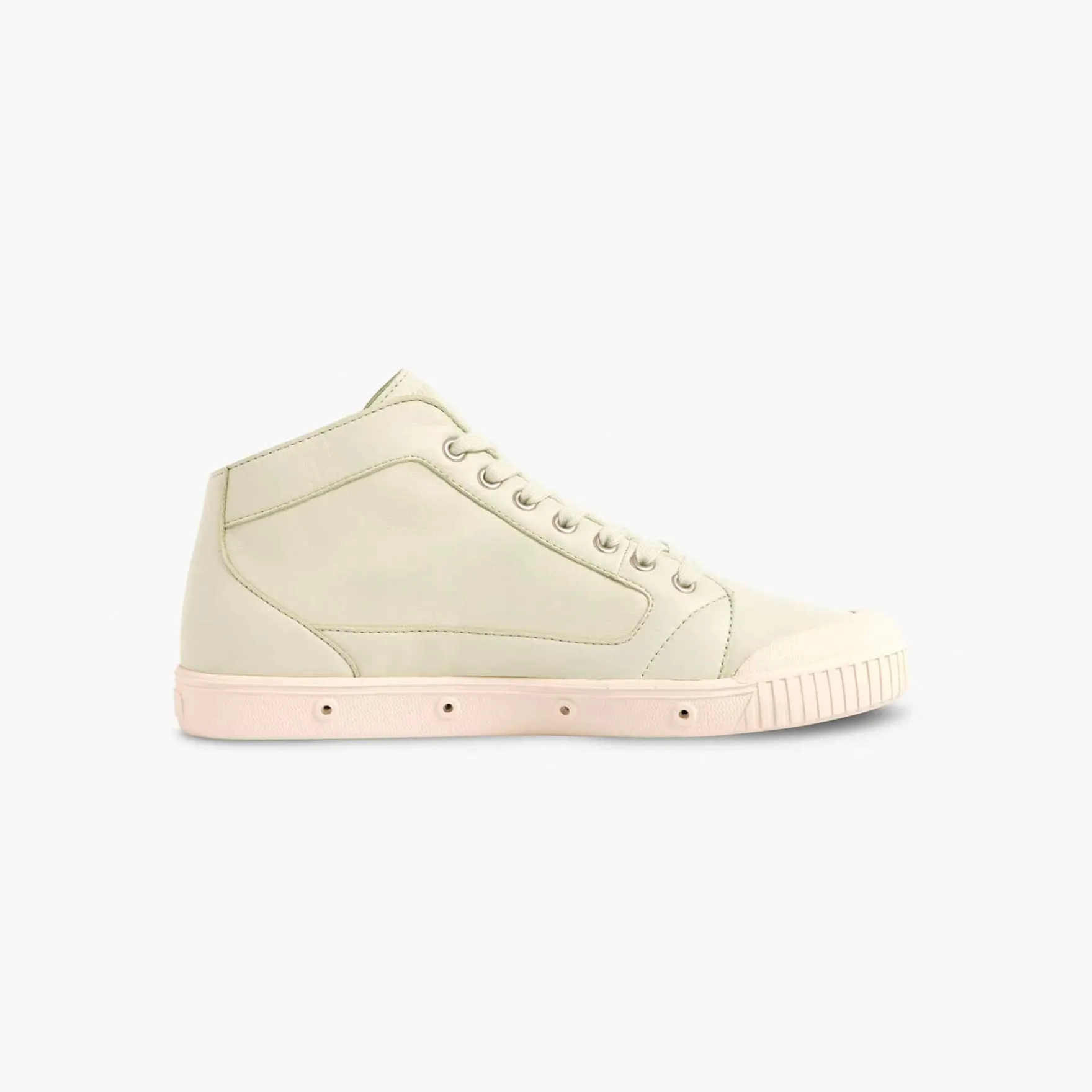 La basket verte en cuir de Spring Court