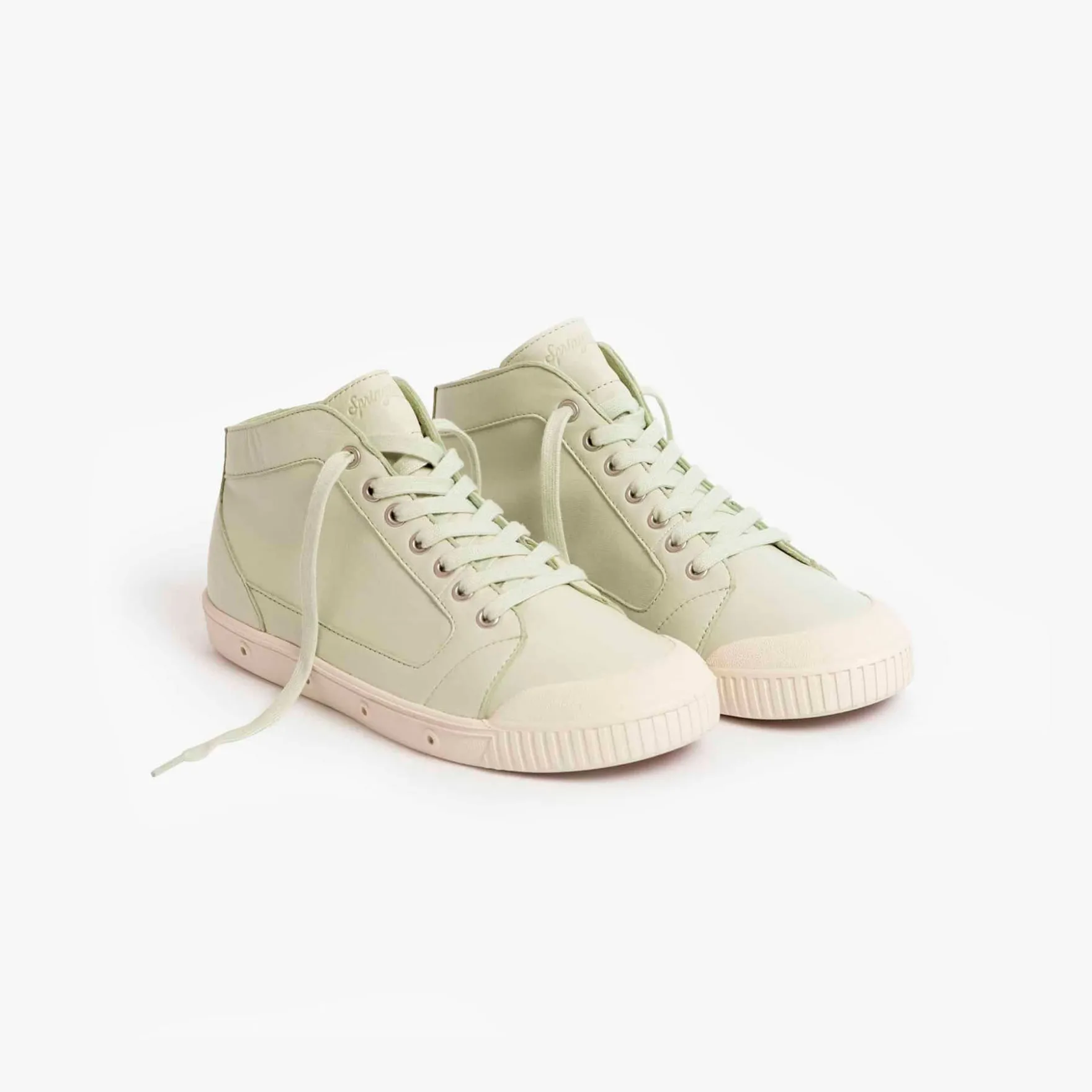 La basket verte en cuir de Spring Court