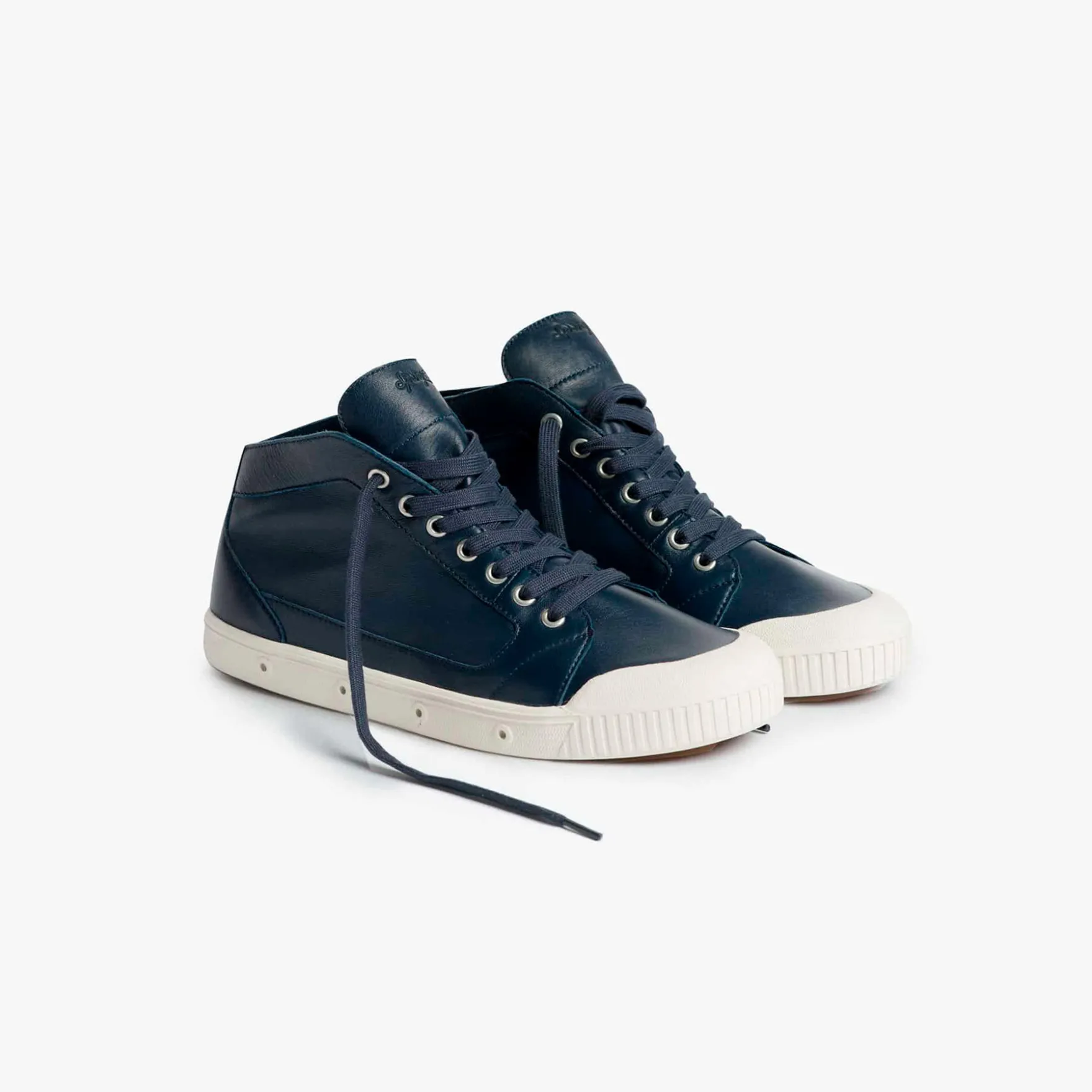 La basket bleu-marine en cuir de Spring Court