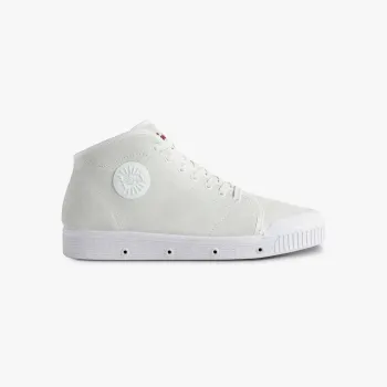 La basket blanche en cuir suede de Spring Court