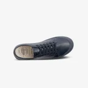 baskets en cuir bleu marine