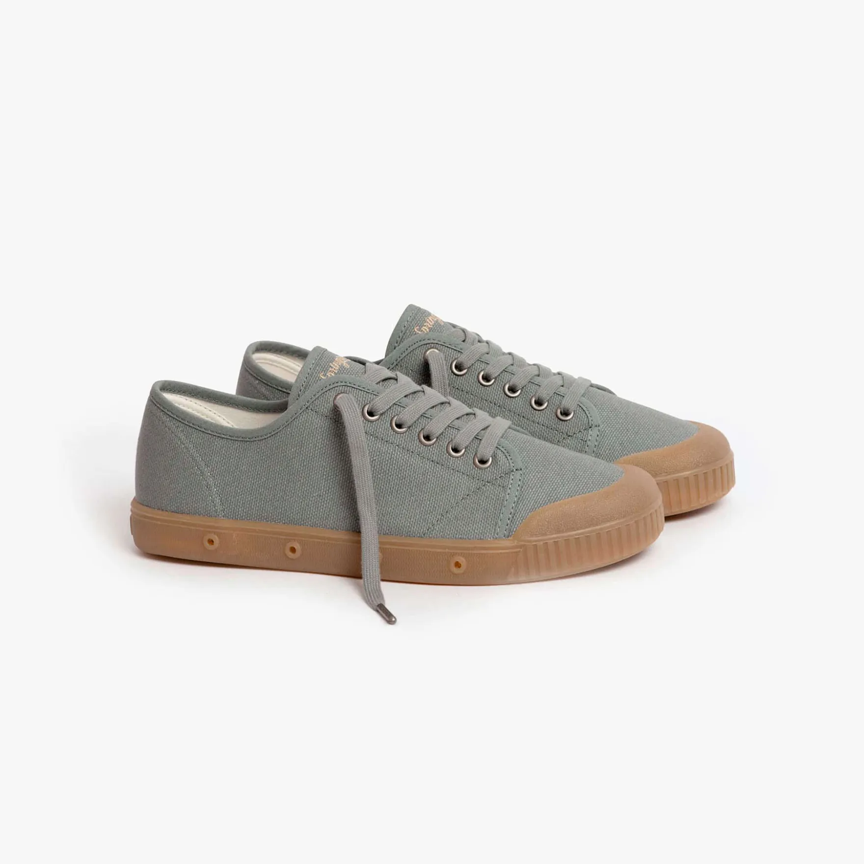 basket bleu gris