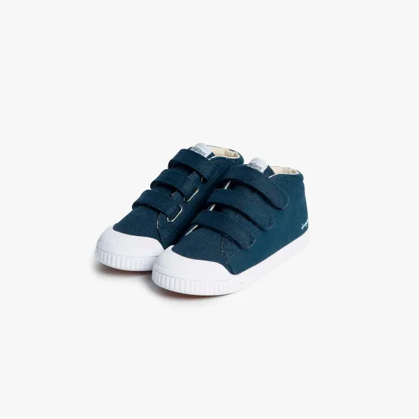 La basket enfant bleue en toile de Spring Court