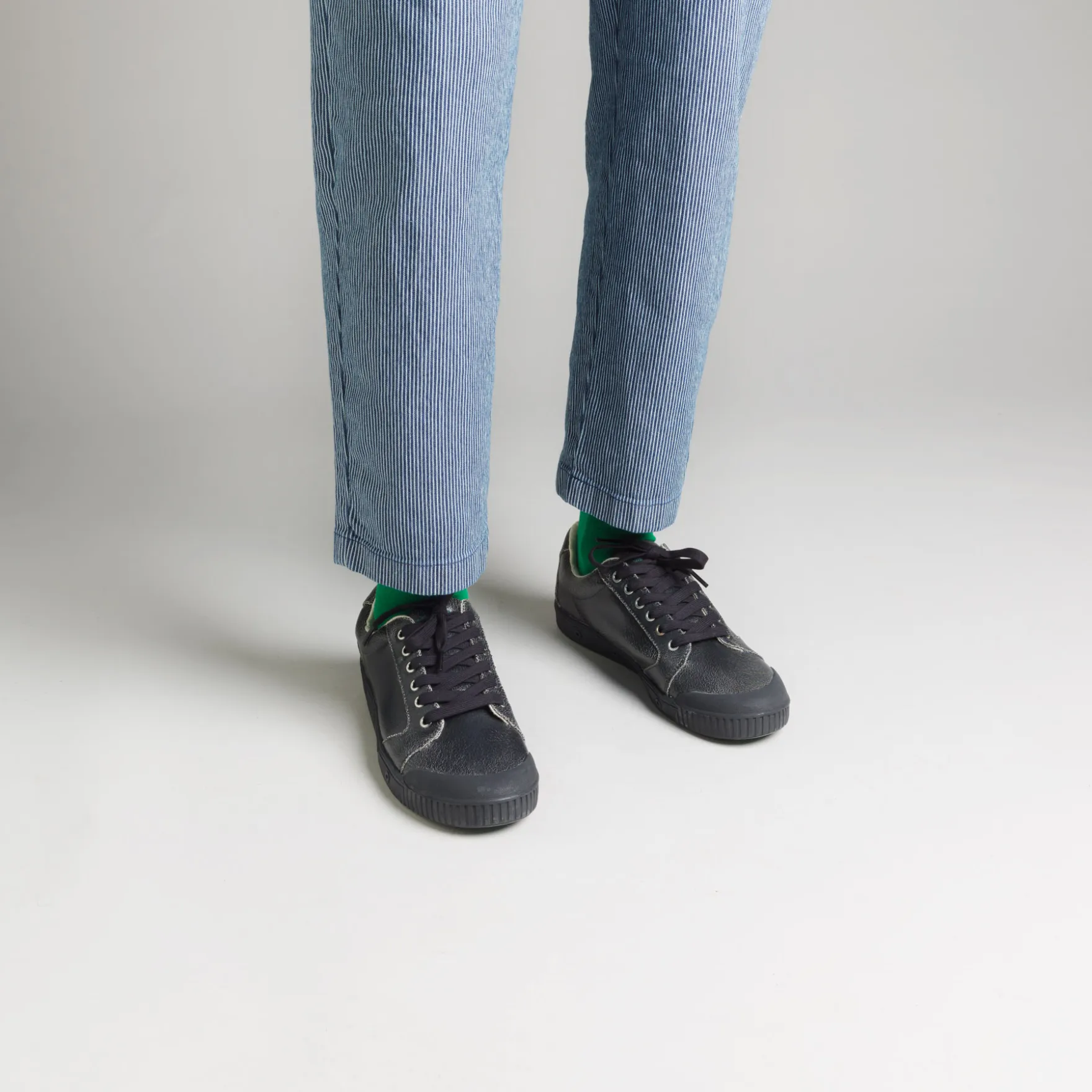 baskets noires en cuir
