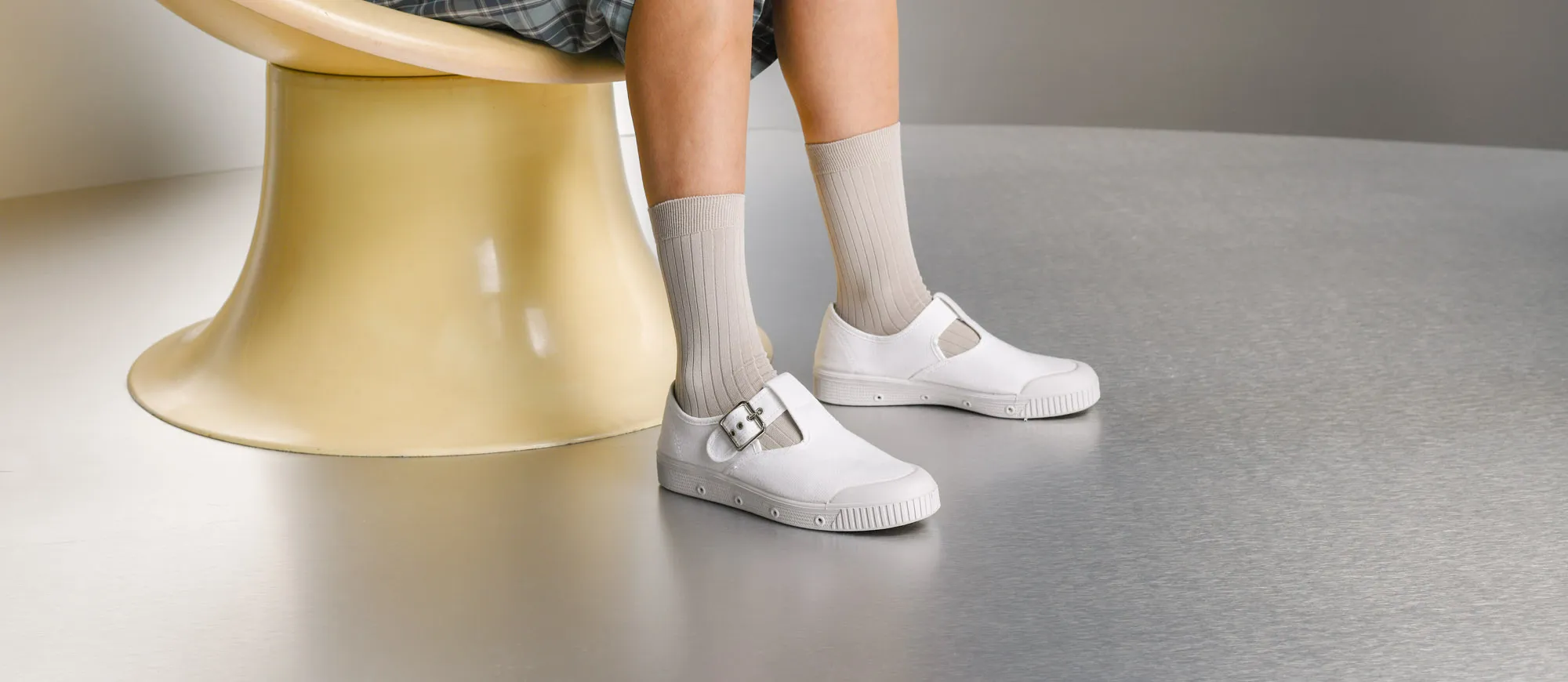 A new timeless model